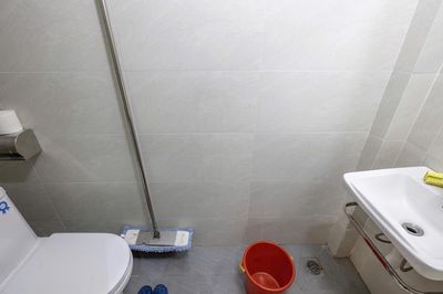 CHO THUÊ NHÀ NGUYÊN CĂN 5 TẦNG Ở NGUYỄN VĂN LINH Thạch Bàn 15tr