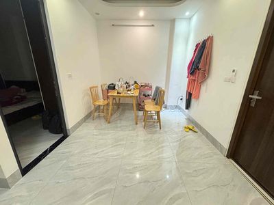 NHƯỢNG LẠI PHÒNG CHO THUÊ