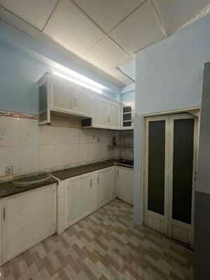 Pass hợp đồng thuê nhà nguyên căn 3PN, 3WC, quận 1