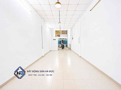 Nhà đúc lửng 4.5x30 mặt tiền Lê Văn Khương sầm uất