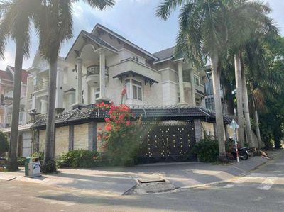 Biệt Thự Căn Góc Kế bên Aeon 12x20m 3 Tầng🌳🌳 có sân vườn ở ngay