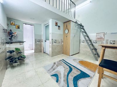 Phòng gác lửng- đầy đủ tiện nghi-ngay cầu Kênh Tẻ