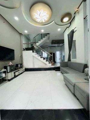 CHO THUÊ NHÀ: TRỆT 1 LẦU - FULL NỘI THẤT XỊN - KDC NAM LONG,  __ -- GI