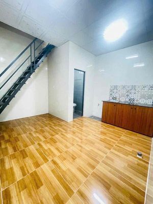 CHO THUÊ PHÒNG TRỌ TRỆT LỮNG SÃN MÁY LẠNH ĐÃ NGĂN PHÒNG KDC 586 2.5TR