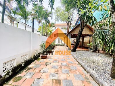 AP-BIỆT THỰ XỊN HỒ BƠI XINH XẮN LẮM-GÉT GÔ..