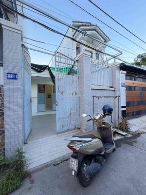 Cho thuê nhà trệt nguyên căn 4,5x20m sẵn 2máy lạnh hẻm gần ĐH Y Dược