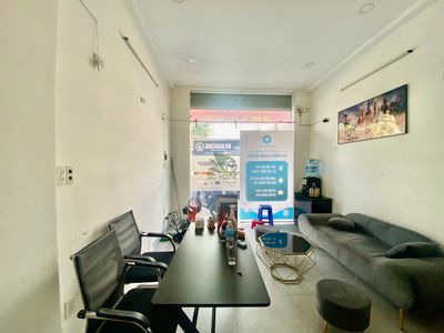 NHÀ 2 TẦNG ĐẦY ĐỦ NỘI THẤT TRUNG TÂM NHA TRANG