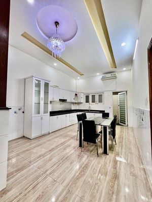 Cho Thuê Nhà Biệt Thự 7x20 1Trệt 2Lầu 4Pn 4Wc Gara Ôtô Hợp KD Online