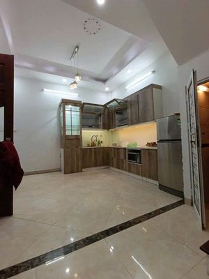 Cho thuê nhà riêng ngõ 302 Minh Khai - 35m2 - 5 tầng