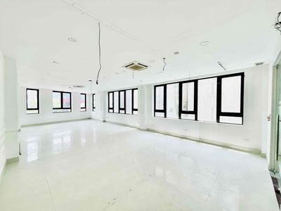 Cho thuê văn phòng tại Xã Đàn 110m2 giá 20t sàn cực đẹp giá siêu rẻ
