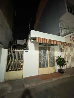 CHO THUÊ NHÀ HẺM 5M CỘNG HÒA TÂN BÌNH TRỆT GÁC 8.3TR NHÀ CÒN MỚI RẺ