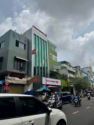 Cho thuê Góc 2 Mặt Tiền sư vạn Hạnh Quận 10 , 4,5x20m, 4 tầng , 85tr