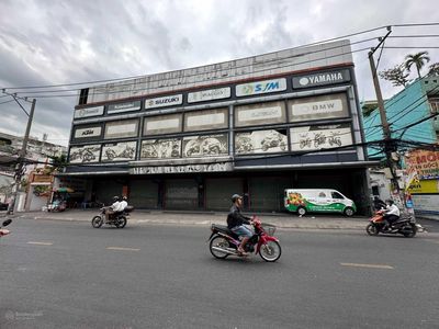 Cho thuê nhà góc 2MT số 444 Đường Lê Quang Định, P11, Bình Thạnh.