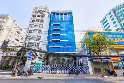 Cho thuê VP 376m2 CMT8 cơ sở vật chất hạng B giá hạng C, trần cao 3m6