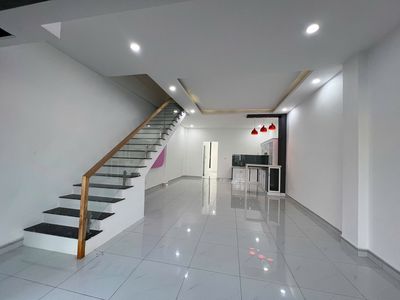 Cho thuê nhà nguyên căn KĐT Oasis, 3PN, 2WC, có nội thất, giá 6tr