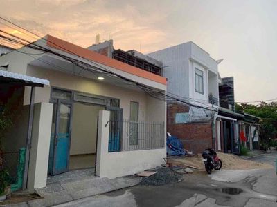 nhà bình kỳ hoá quý ngũ hành sơn