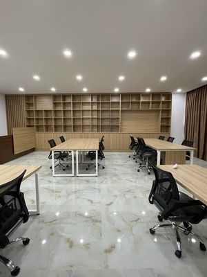 Cho thuê nguyên căn KDT Vạn Phúc city giá 45tr 7x20m có thang máy