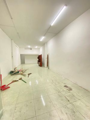 CHO THUÊ NHÀ MT ĐƯỜNG LÊ LAI QUẬN 1, DT 4.2x18M, TRỆT 1 LẦU, GIÁ 50TR