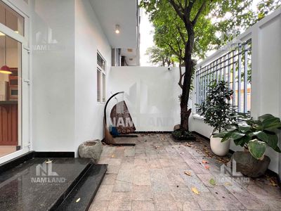 Biệt thự gần Cầu sài gòn - Sân vườn mini 2 lầu 4 Phòng