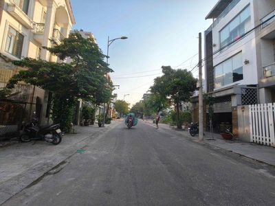 Cho thuê nhà phố Thạnh Mỹ Lợi, 4 tầng -28tr/th