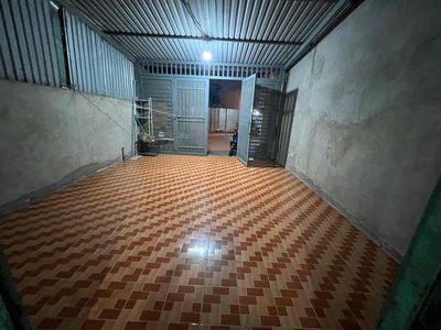 110m 5x22m mặt tiền 12m nhựa kinh doanh đa ngành 6tr/thang