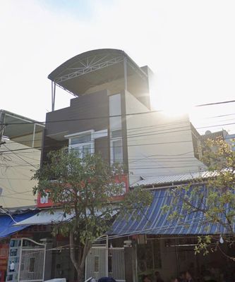 Cho thuê nhà 5PN 3WC tại 76 Mai Hắc Đế, Sơn Trà, ngay đầu cầu Rồng