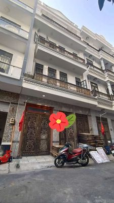 Nhà 1 trệt 3 lầu đường Tây Lân BTĐ A bình tân