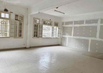 Cho thuê văn phòng, nhà kho Phố Ngọc Khánh giá rẻ