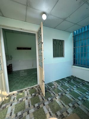 Cho thuê nhà nguyên căn 1pn gò cát P Phú Hữu 4tr điện nước chính