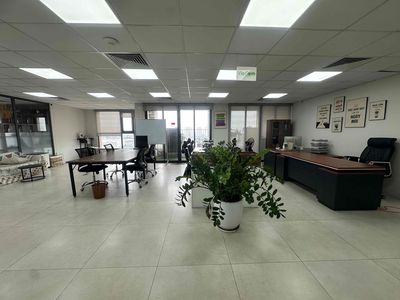 Startup , Freelance Lab ở Long Biên ( chia sẻ văn phòng và kết nối)