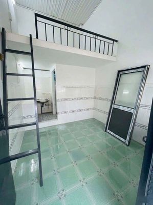 Cho thuê phòng trọ ngay Vincom Dĩ An giá 1 tr5 có máy lạnh