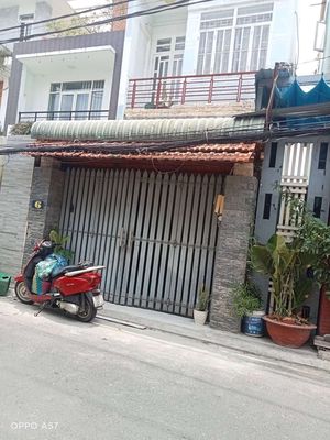 mặt tiền đường xe tải thông 