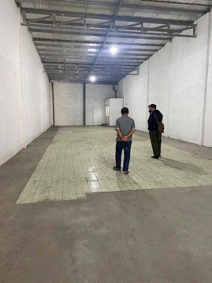CHO THUÊ KHO XƯỞNG MẶT TIỀN PHAN VĂN HỚN nở hậu 8m