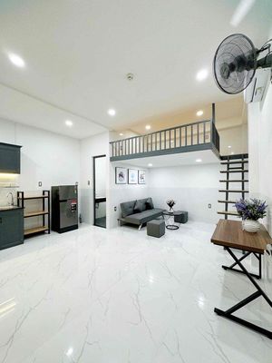 CHO THUÊ PHÒNG CÓ GÁC SIÊU RỘNG FULL NỘI THẤT NGAY EMART PHAN HUY ÍCH