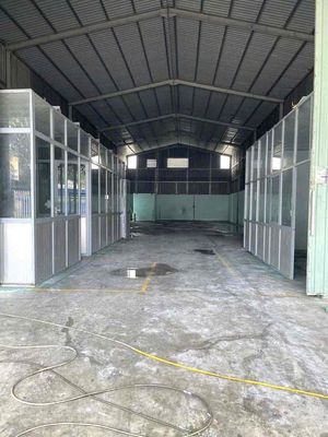 KHO XƯỜNG ĐẸP MỚI(200m2)TẢI LỚN RA VÀO,TRẦN CAO