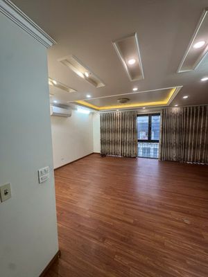 Cho thuê văn phòng khu đô thị Văn Phú, 70 m2 gồm 2 phòng làm việc
