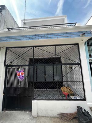 Cho thuê nhà hẻm dht27. 4m x 16m. 1 lầu. 3pn. 2wc. giá 8tr