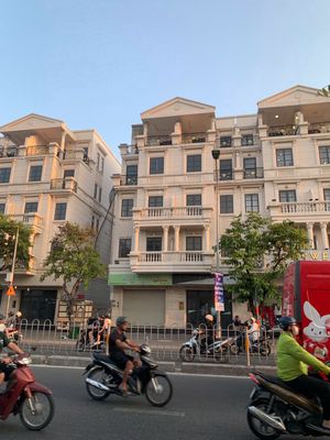 Cho thuê căn đôi Cityland 2 Mặt tiền Nguyễn Văn Lượng P10 Gò Vấp !