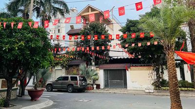 Cho thuê Biệt thự villa đường số 20 Dương Quảng Hàm 35tr