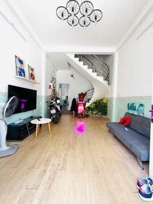 CHO THUÊ NHÀ MT NỘI BỘ -XE TẢI THÔNG-P10-QUẬN 6