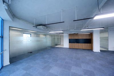 Cho thuê VP Nguyễn Trãi Q5 ngăn sẵn 4 phòng view panorama thoáng mát