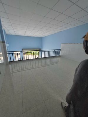 Cho Thuê MT Lê trọng Tấn ngay khúc cầu bưng : 8 x 14 m đúc  lửng dài 