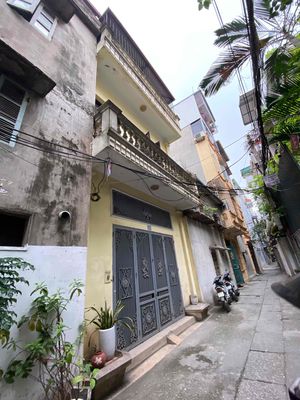 Cho thuê kho 50m2 trong ngõ rộng Mai Động