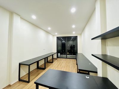 Văn Phòng, KD online Dt50m đẹpTầng 2 tòa nhà 5 Tầng Mặt phố Trung Liệt