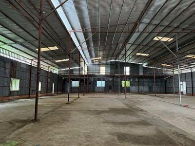 Cho thuê kho 850 m2 có điện 3 pha đường Phạm Hùng 20 triệu