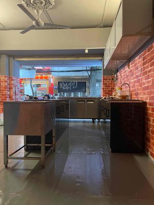 Cho thuê MT quận 4, đường số 45 ngang 4,2m. Giá chỉ 11tr