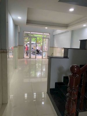 Cần Cho thuê nhà mặt tiền TTN 17.DT 4 x20 .1 trệt 1 Lửng 2 Lầu 4PN 4WS