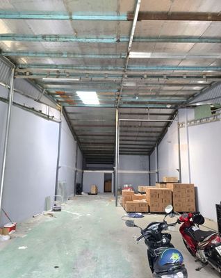 GIÁ RẺ, KHO XƯỞNG 8X28M Đ LÊ TRỌNG TẤN 