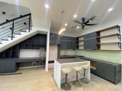 NHÀ PHỐ KẾT HỢP VỪA Ở - KINH DOANH VỊ TRÍ ĐẶC BIỆT