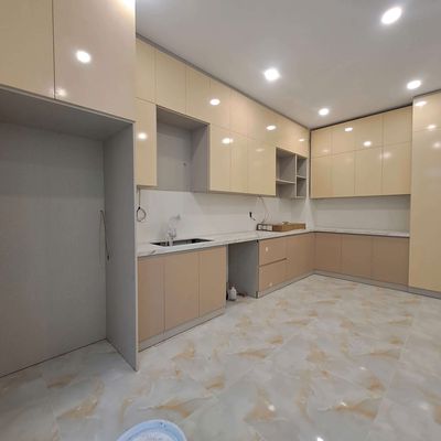 Nhà mới 3 lầu 4pn 5wc full nội thất Phú Thuận 